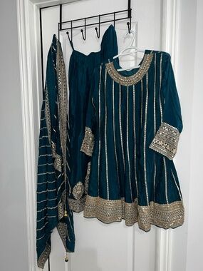 Sharara Punjabi suit in green - high neck / modest size 38